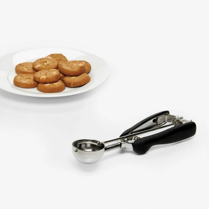 Outlet 👏 OXO Good Grips Small Stainless Steel Cookie Scoop Bake With OXO ❤️ 3 OXO Good Grips Small Stainless Steel Cookie Scoop Bake With OXO
