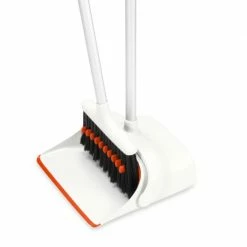 OXO Good Grips Upright Sweep Set Clean With OXO
