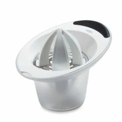 Cook With OXO OXO Good Grips Citrus Juicer
