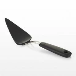 OXO Good Grips Nylon Flexible Pie Server Cook With OXO