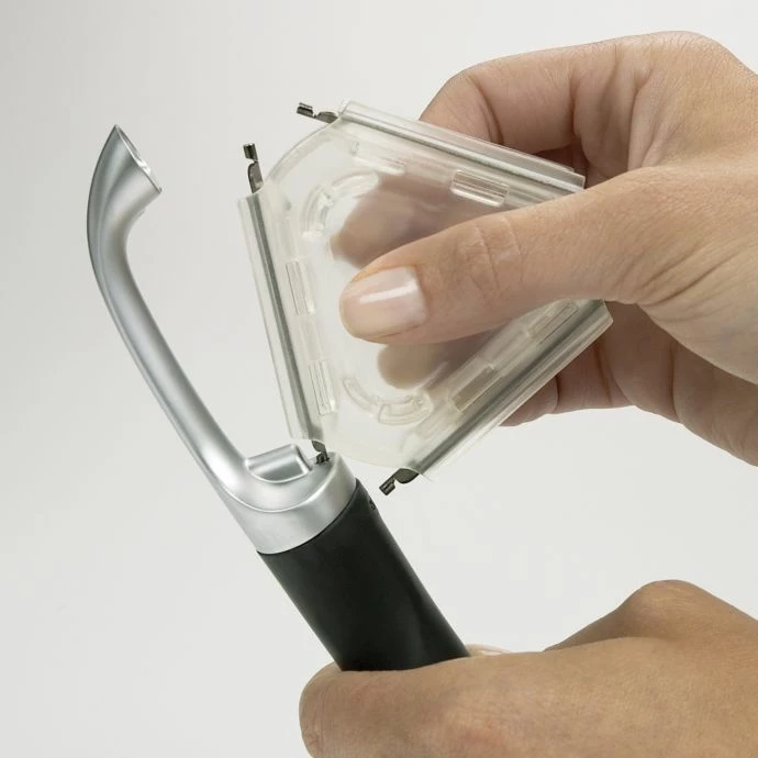 Cheap π₯ Cook With OXO OXO Good Grips Pro Swivel Peeler π 4 Cook With OXO OXO Good Grips Pro Swivel Peeler