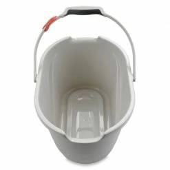 OXO Good Grips Angled Measuring Bucket