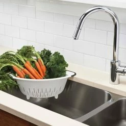 Cook With OXO OXO Good Grips Over The Counter Colander