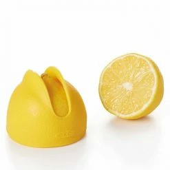 OXO Good Grips Silicone Lemon Squeeze And Store