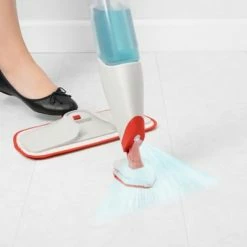 Clean With OXO OXO Good Grips Microfiber Spray Mop