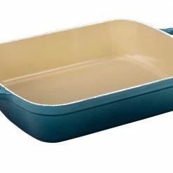 Le Creuset Bakeware Le Creuset 5.25 Quart Enameled Cast Iron Signature Rectangular Roaster