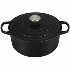 Le Creuset Dutch Ovens Le Creuset Signature 7.25 Quart Round Enameled Cast Iron Dutch Oven