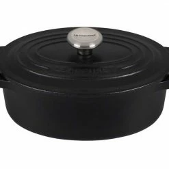 Le Creuset Signature 15.5 Quart Oval Enameled Cast Iron Dutch Oven