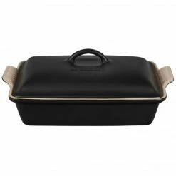 Le Creuset 4 Quart Heritage Covered Rectangular Stoneware Casserole Le Creuset Bakeware