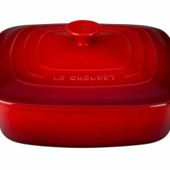Le Creuset Bakeware Le Creuset 2.75 Quart Covered Square Stoneware Casserole