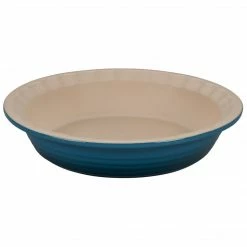 Flash Sale π€© Le Creuset 9 Inch Stoneware Pie Dish Le Creuset Bakeware π 22 Le Creuset 9 Inch Stoneware Pie Dish Le Creuset Bakeware