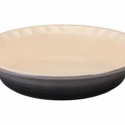 Flash Sale π€© Le Creuset 9 Inch Stoneware Pie Dish Le Creuset Bakeware π 17 Le Creuset 9 Inch Stoneware Pie Dish Le Creuset Bakeware