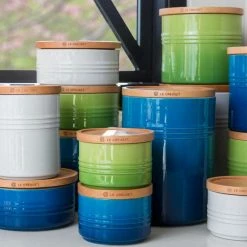 Le Creuset Wine & Kitchen Tools Le Creuset 2.5 Quart Stoneware Storage Canister W/Wood Lid