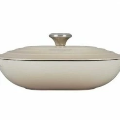Le Creuset Bakeware Le Creuset 3.75 Quart Signature Oval Enameled Cast Iron Casserole