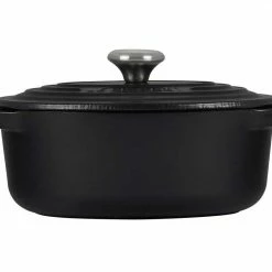 Le Creuset Signature 9.5 Quart Oval Enameled Cast Iron Dutch Oven
