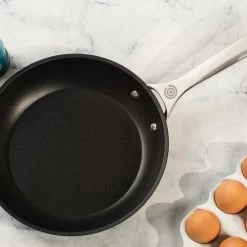 Le Creuset Skillets & Frypans Le Creuset Toughened Nonstick Pro 8 Inch Fry Pan