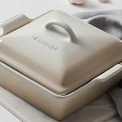 Le Creuset 2.5 Quart Heritage Covered Square Stoneware Casserole
