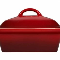 Le Creuset 2.5 Quart Heritage Covered Square Stoneware Casserole
