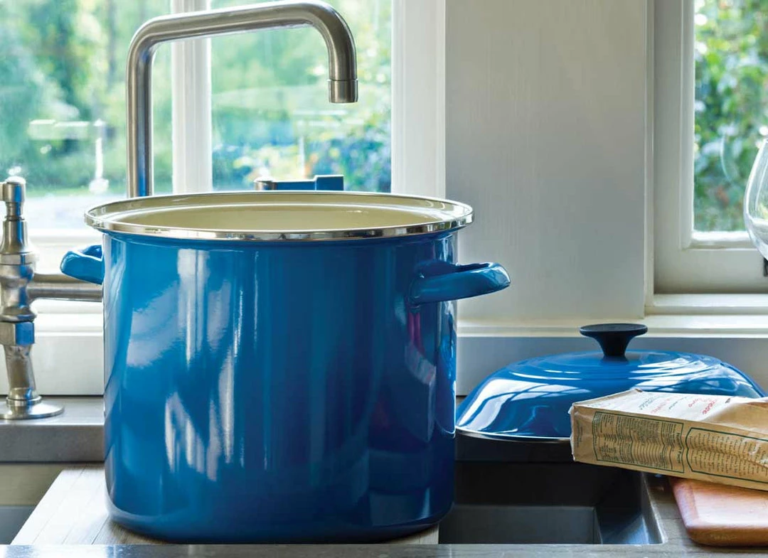 New β Le Creuset 6 Quart Stockpot π 6 Le Creuset 6 Quart Stockpot