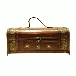 True Fabrications 2-Bottle Gilded Chest Antique Wine Box Wine Carry Bags